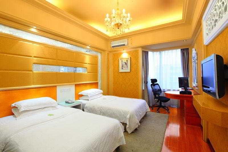 Bluesky Hotel Guangzhou Exteriör bild