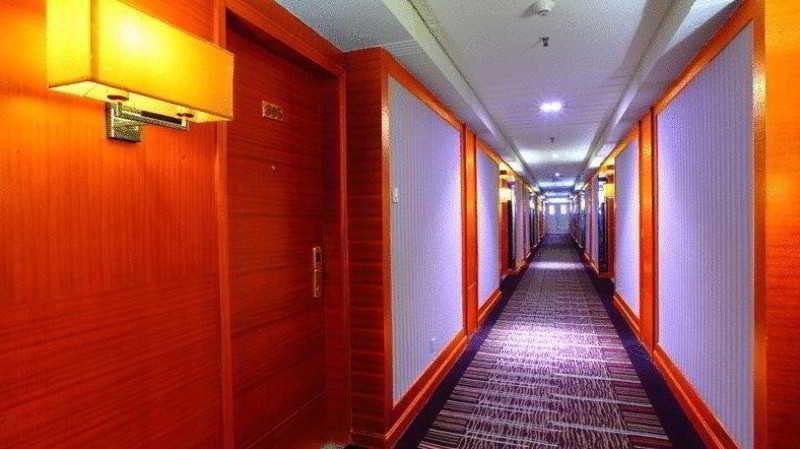 Bluesky Hotel Guangzhou Exteriör bild