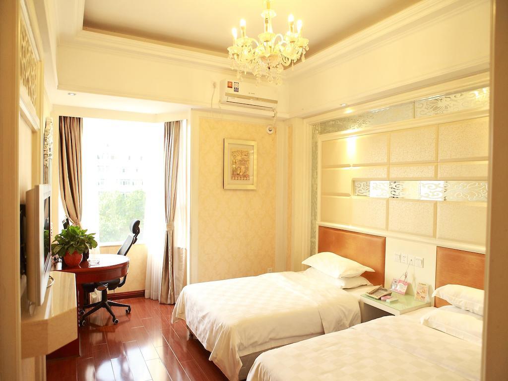 Bluesky Hotel Guangzhou Exteriör bild